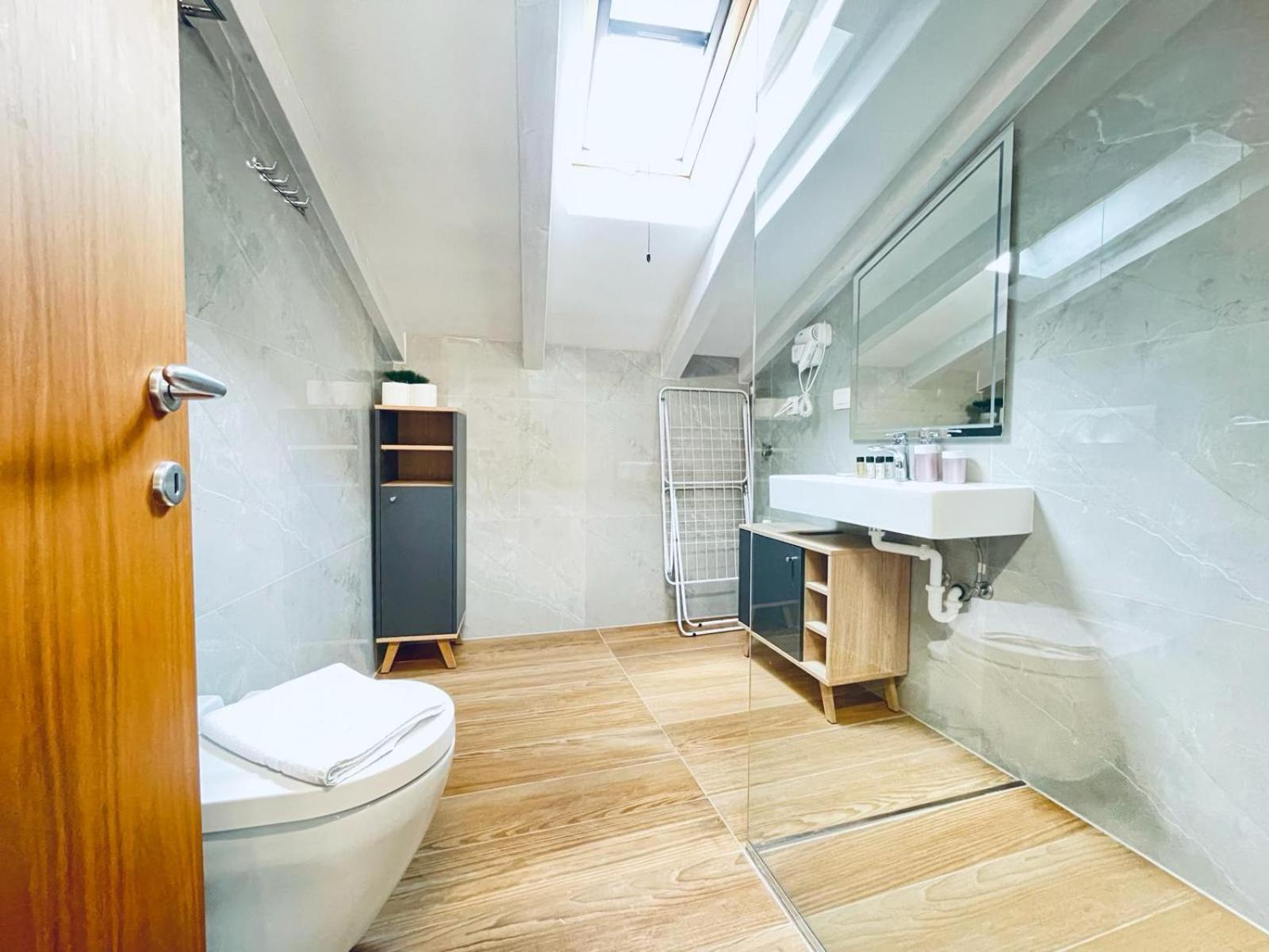 Fazana City Rooms With Free Parking Экстерьер фото